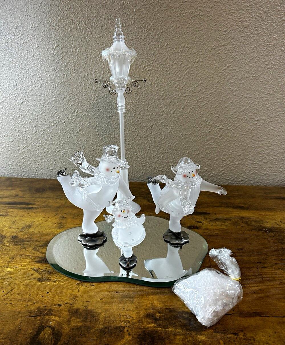 Home Interiors Winter Sparkle Glass Lamp Post Skating Scene 5pc 57070